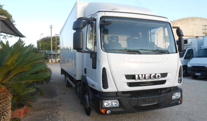 iveco 80e22 E6 furgone con sponda pieno