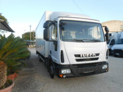 iveco 80e22 E6 furgone con sponda pieno