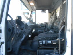 iveco 80e22 E6 furgone con sponda pieno