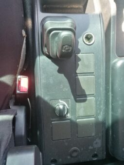 Iveco 160e32E6 cassone con porte pieno