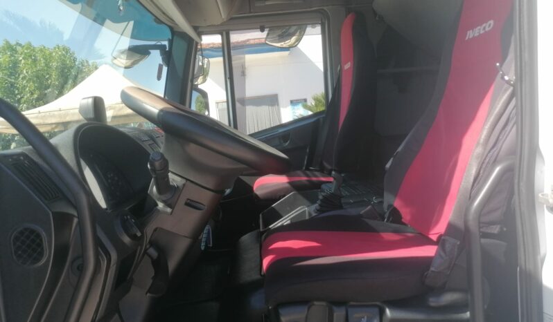 Iveco 160e32E6 cassone con porte pieno