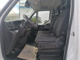 Iveco 35.130 furgone con sponda pieno