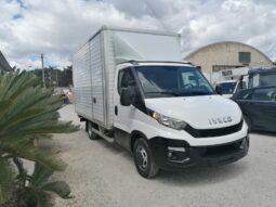 Iveco 35.130 furgone con sponda pieno