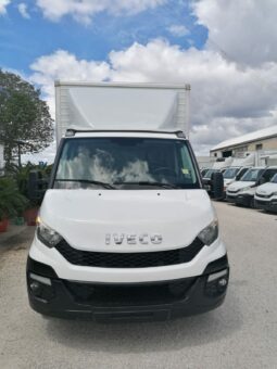 Iveco 35.130 furgone con sponda pieno